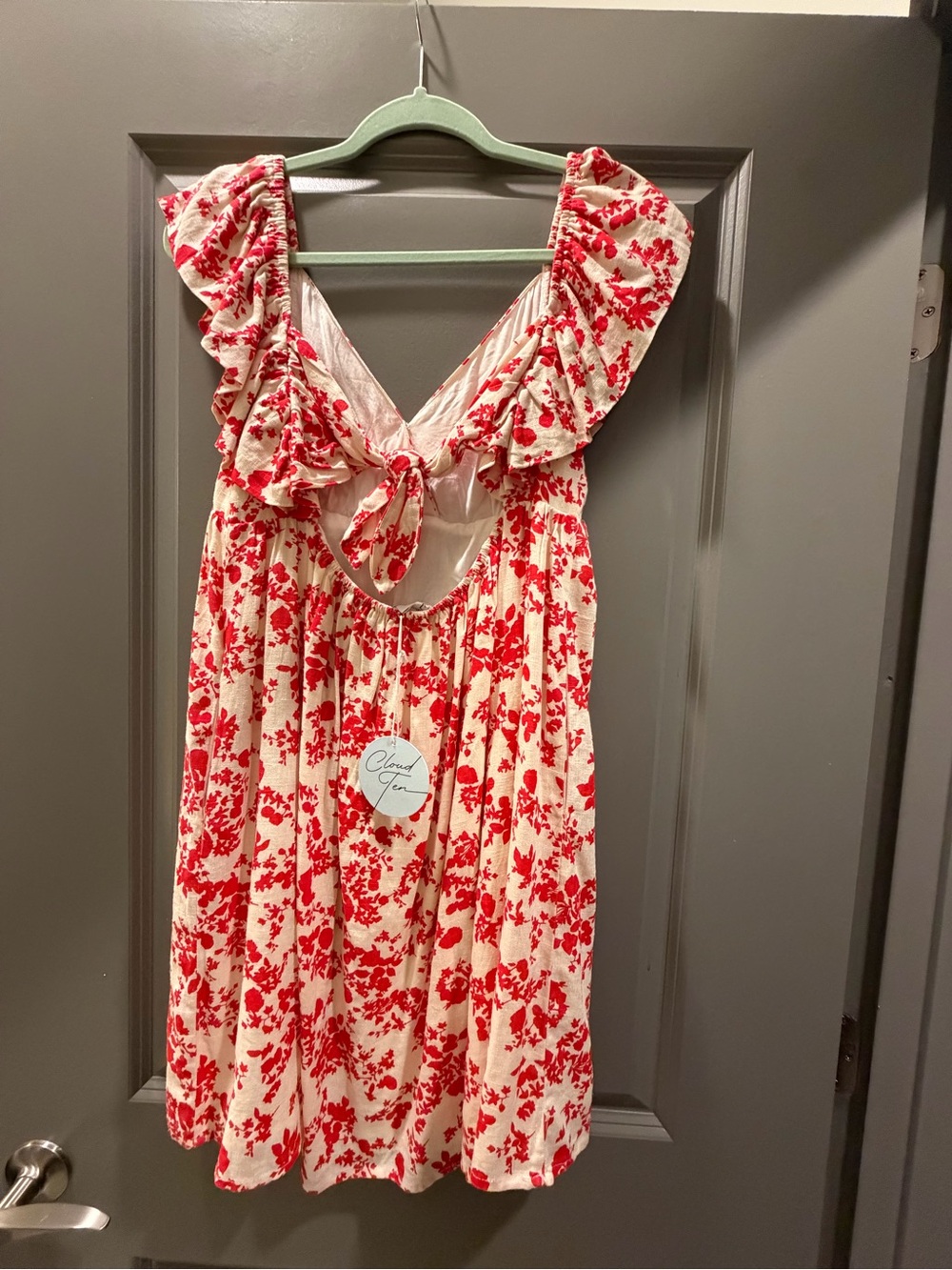 Floral V-Neck Summer Dress in Cream and Red - Picture 2 of 6